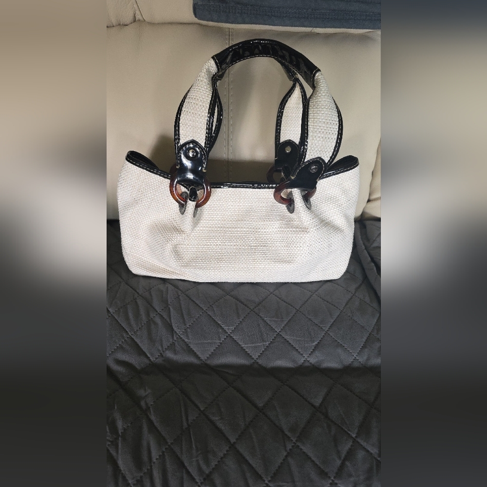 New WOT   Fossil Creamy  White Woven Tote with Black Accents - Women's Handbag